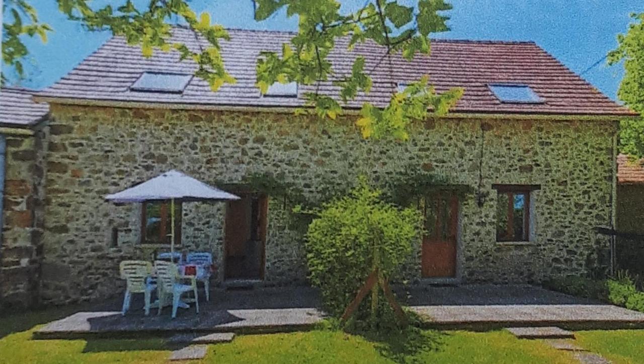 Gite Du Sorbier Le Chalard Dış mekan fotoğraf